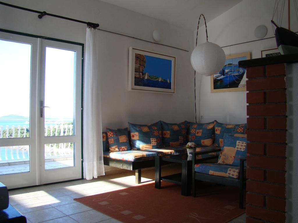 Apartments Sanda Murter Bagian luar foto